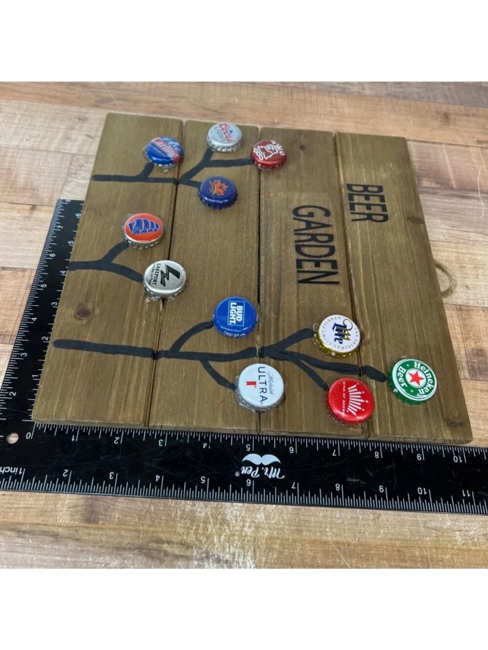 Beer Garden Cap Display Wall Art With Hanging Rope Wooden Decor With Bottle Caps
